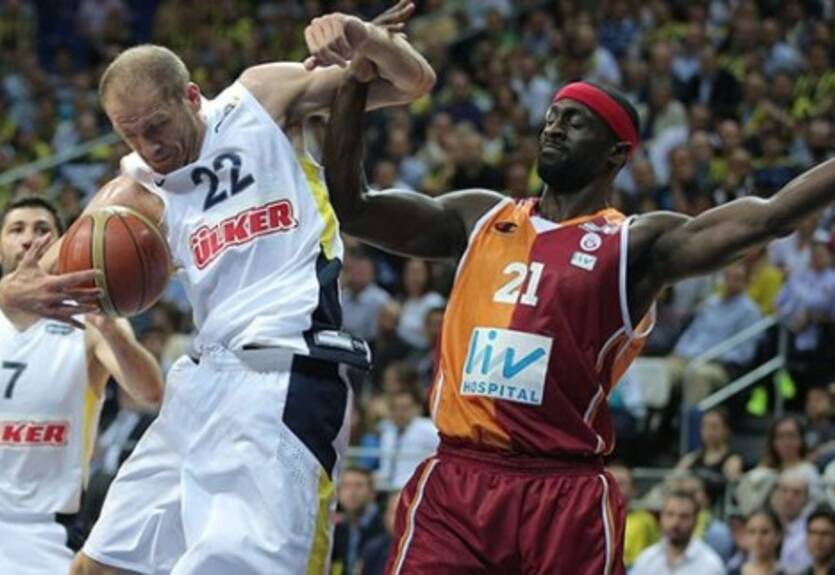 Турция. Фенербахче не оставил шансов Галатасараю