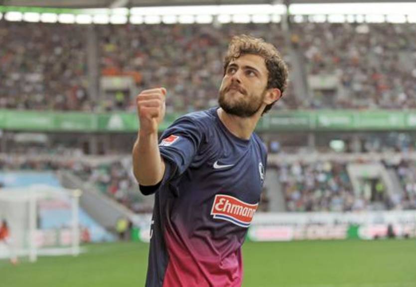 Официально. Фрайбург выкупает Мехмеди