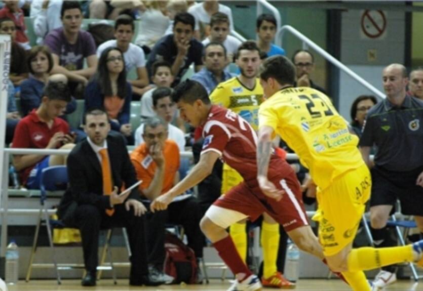 Футзал. Фавориты прорвались в полуфинал Примеры + ВИДЕО