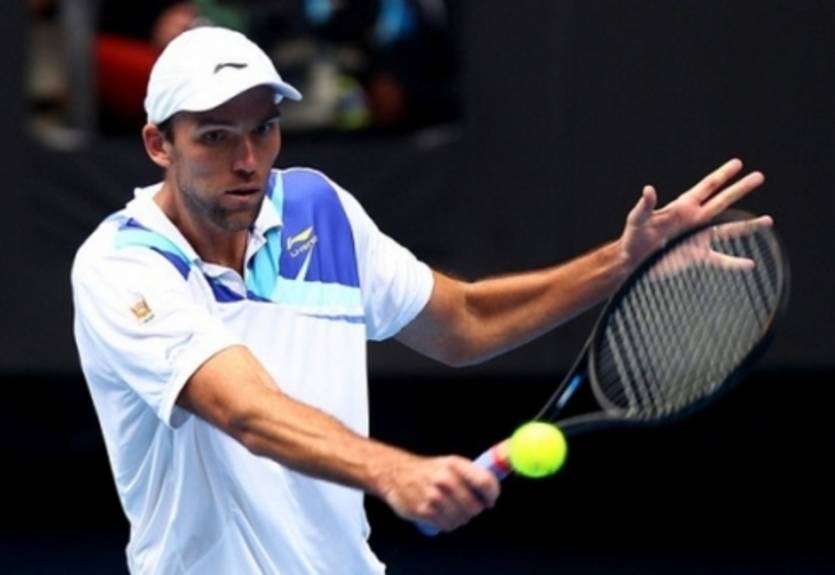 Дюссельдорф (АТР). Маннарино и Карлович продолжают борьбу