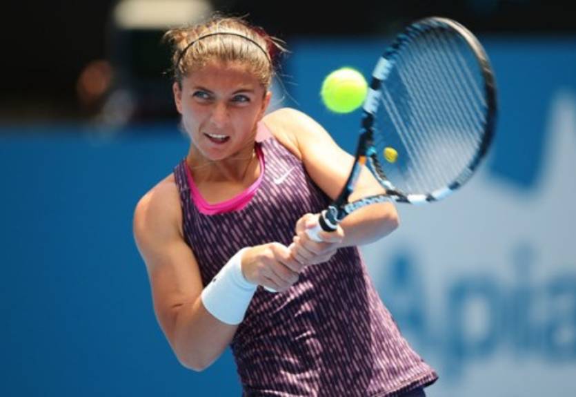 Мадрид (WTA). Победа Эррани, вылет Канепи