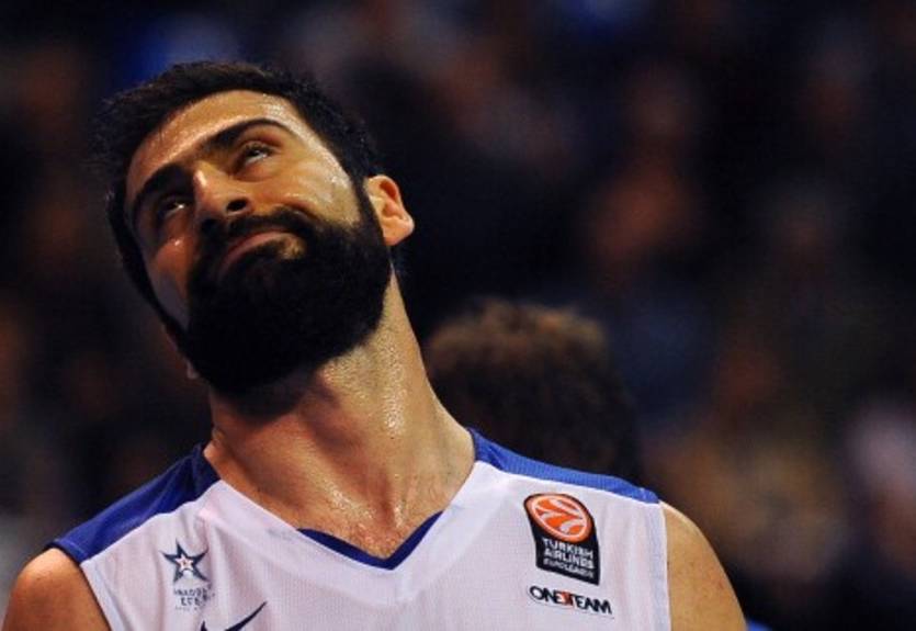 Баскония присматривается к Джексону и Василиадису