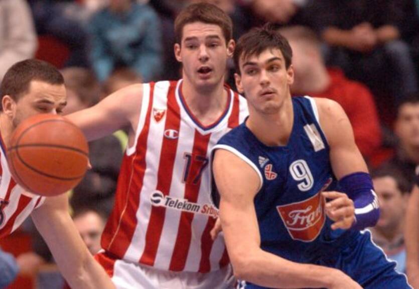 Официально: Шарич выставился на драфт