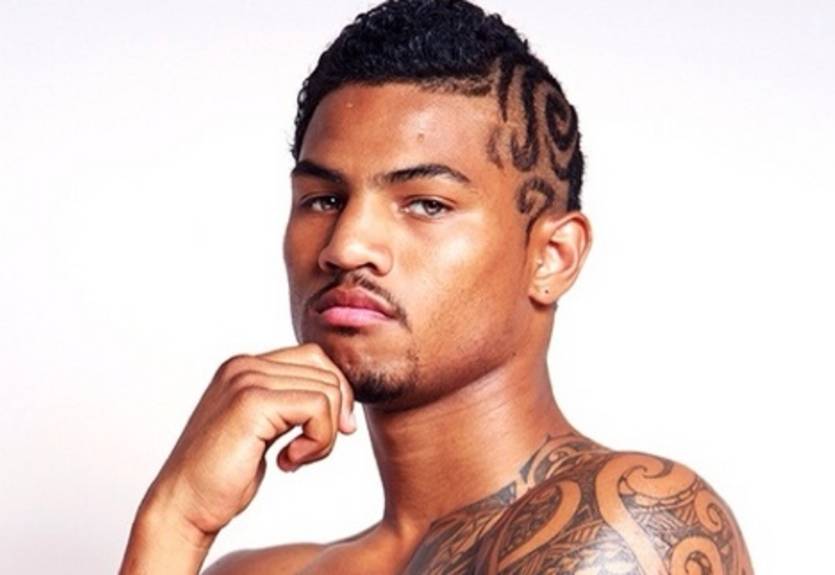 Шейн Мосли-младший дебютирует на профи-ринге