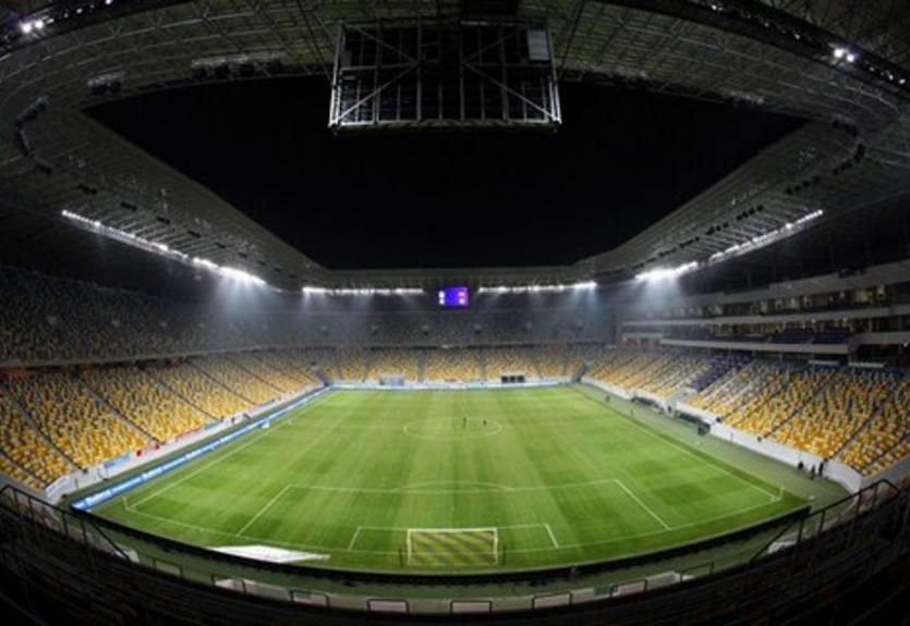 Карпатам предлагают играть на Арене Львов бесплатно