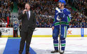 НХЛ. Ванкувер: уволен генеральный менеджер