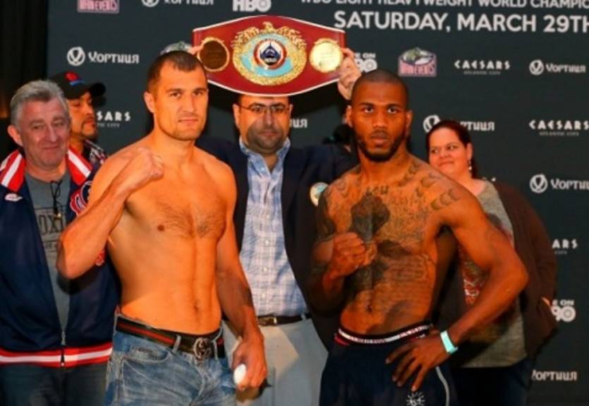 Ковалев и Агнью сделали вес