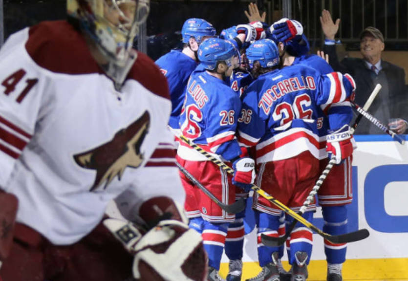 НХЛ. Поражение Бостона, успех Рейнджеров и Королей, плей-офф для Сан-Хосе