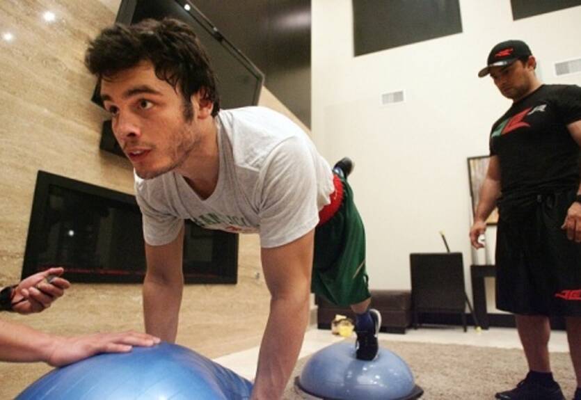 Чевес: "Готов к Головкину и Фрочу"