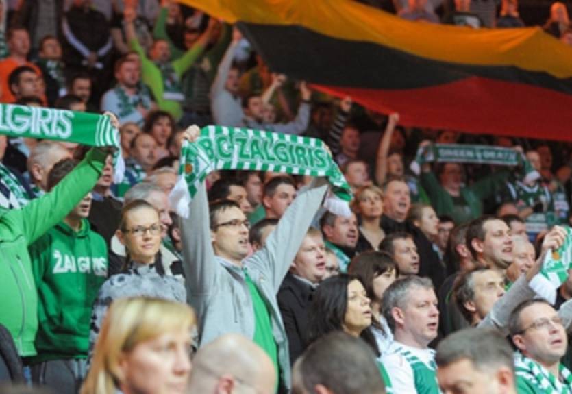 Будивельник-Нантерр: выручка от билетов на матч — Героям Майдана