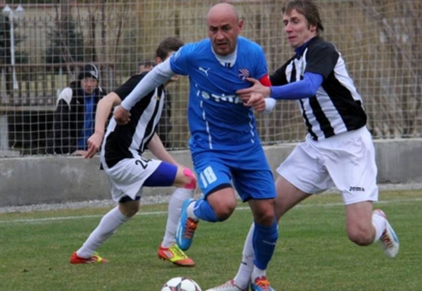 Таврия: два спарринга в один день