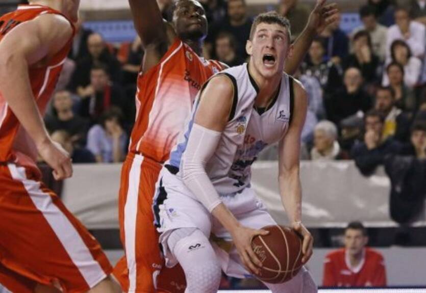 Атланта подписывает бигмэна из Испании