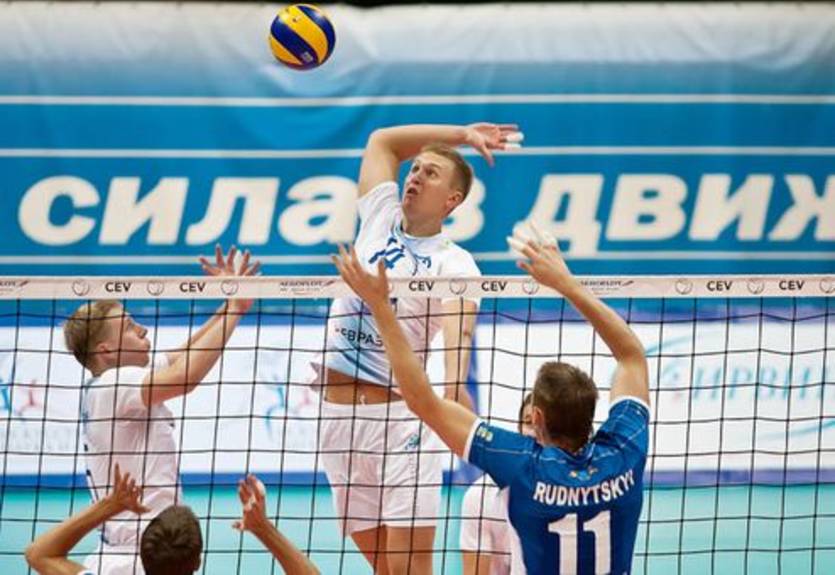 Волейбол. Чемпион Украины с боями уступает в Москве