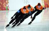 Конькобежный спорт. Голландия и Польша в финале командного турнира