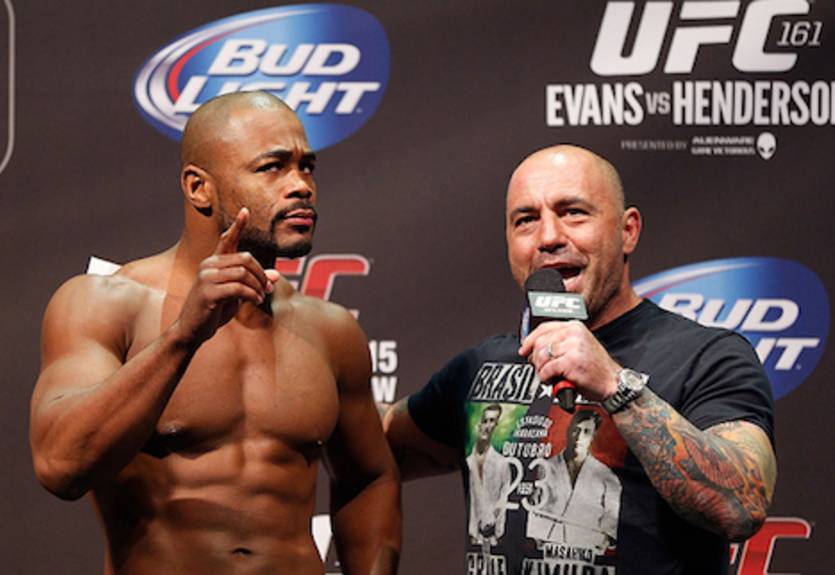 Хедлайнер UFC 170 получил травму, бой отменен