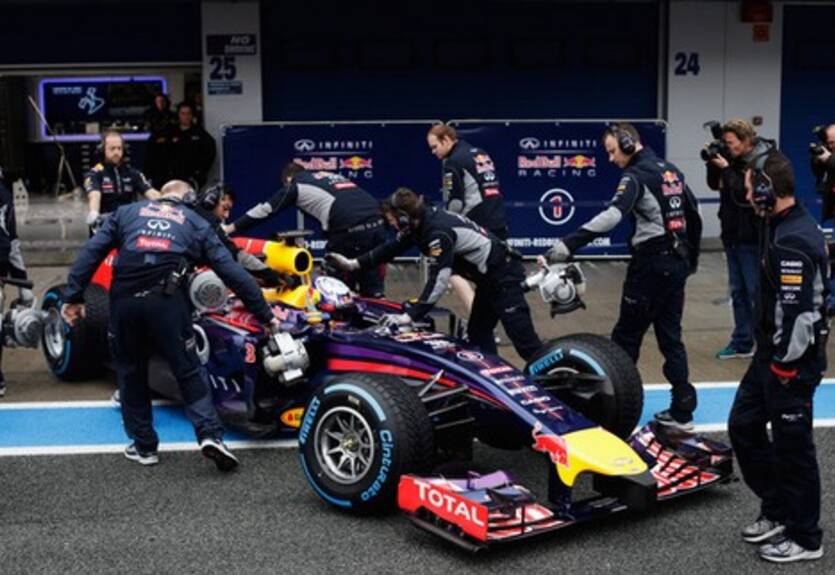 Формула-1. Рено: "Мы не смогли справиться с ситуацией"