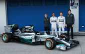 Формула-1. Мерседес: автомобиль представлен публике