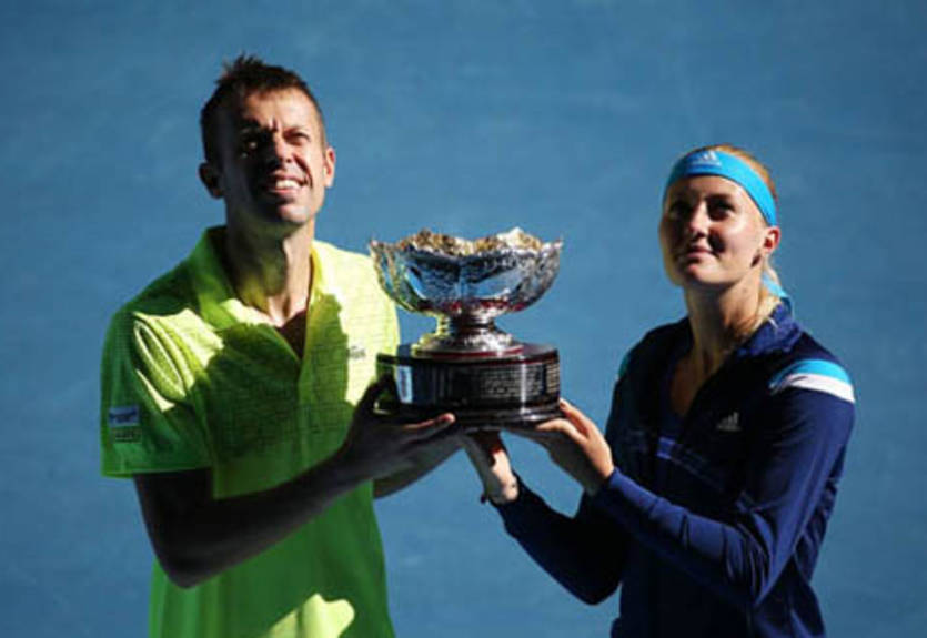 Australian Open. Младенович и Нестор побеждают в миксте