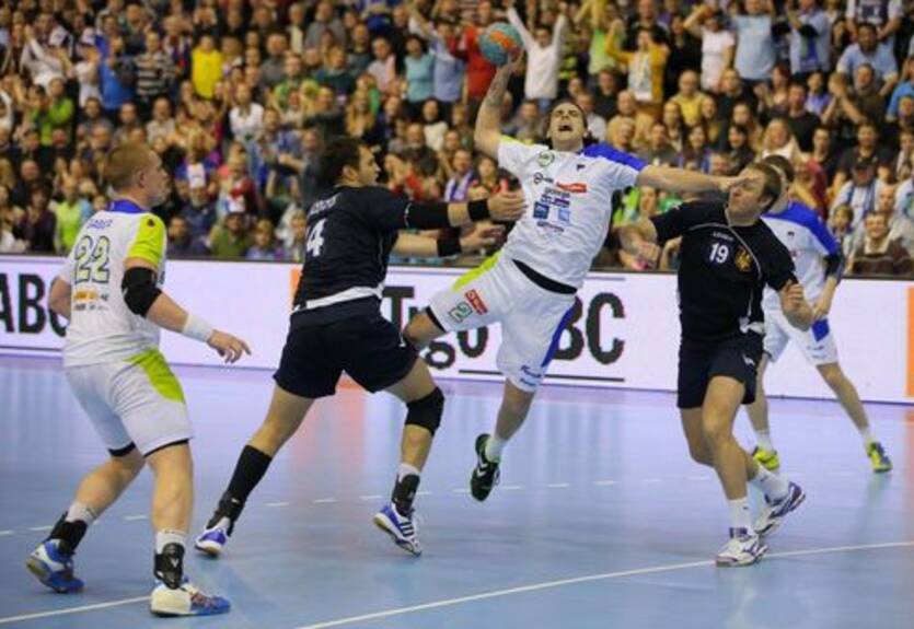 Гандбол. Украина в Словении: с треском проиграли, зато хоть подрались