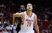 НБА. Мотеюнас на пути из Хьюстона