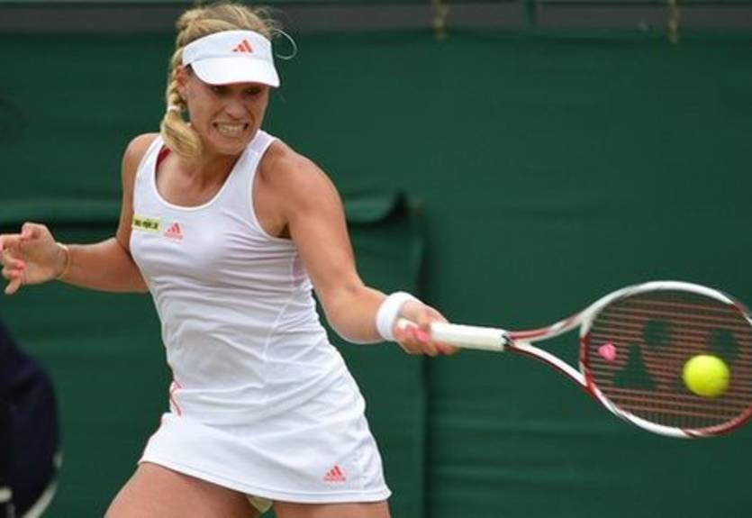 Сидней (WTA). Сафарова, Кербер, Возняцки побеждают, поражения Кирсти и Янкович