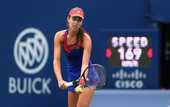 Окленд (WTA). Винчи уступает 16-летней хорватке