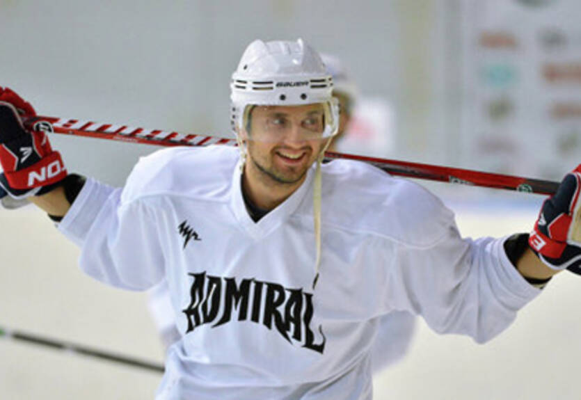 КХЛ. Обмен между Адмиралом и ЦСКА