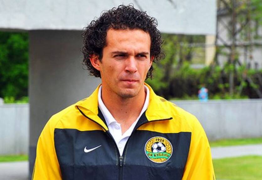 Уренья продолжит карьеру в донецком Металлурге