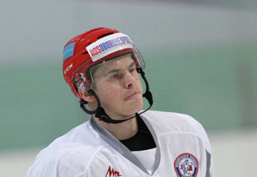 КХЛ. Крикунов покидает Автомобилист