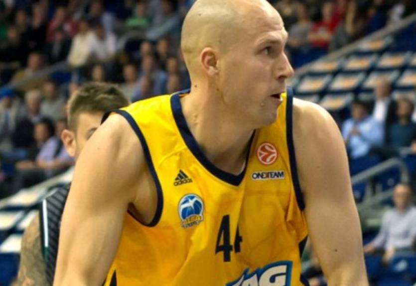 Морли будет играть во Франции