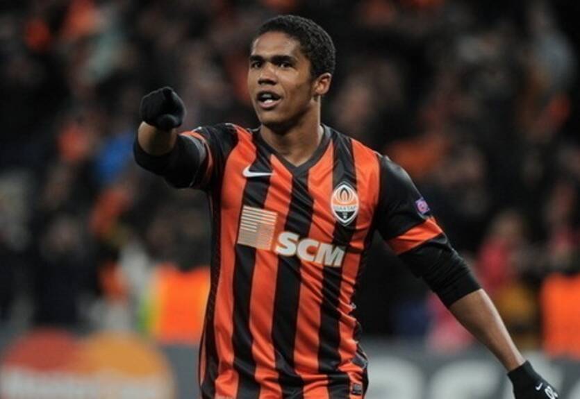 Дуглас Коста: "Команда не стала слабее, а продолжила свой путь"