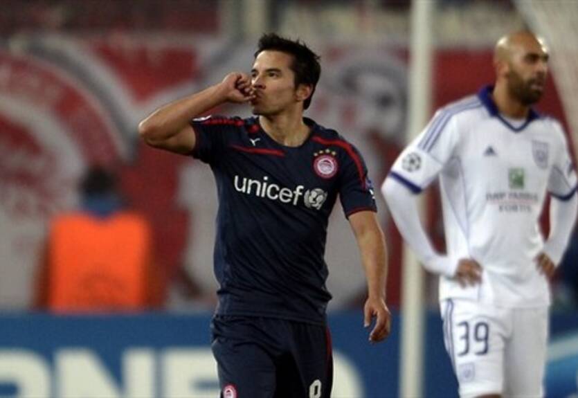 Олимпиакос — в 1/8 финала Лиги чемпионов