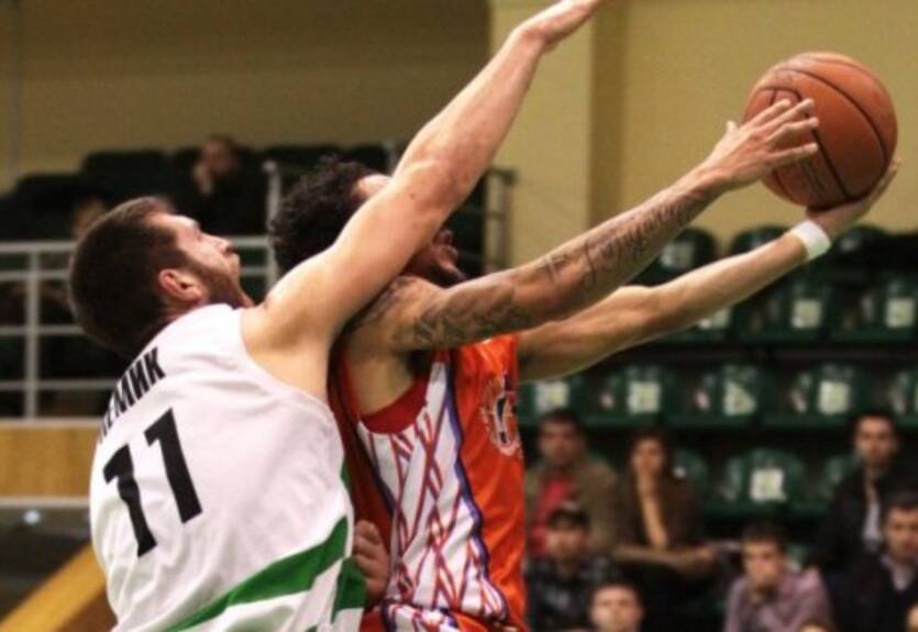 Кубок Украины. Днепр-Азот удержал победу над Политехникой