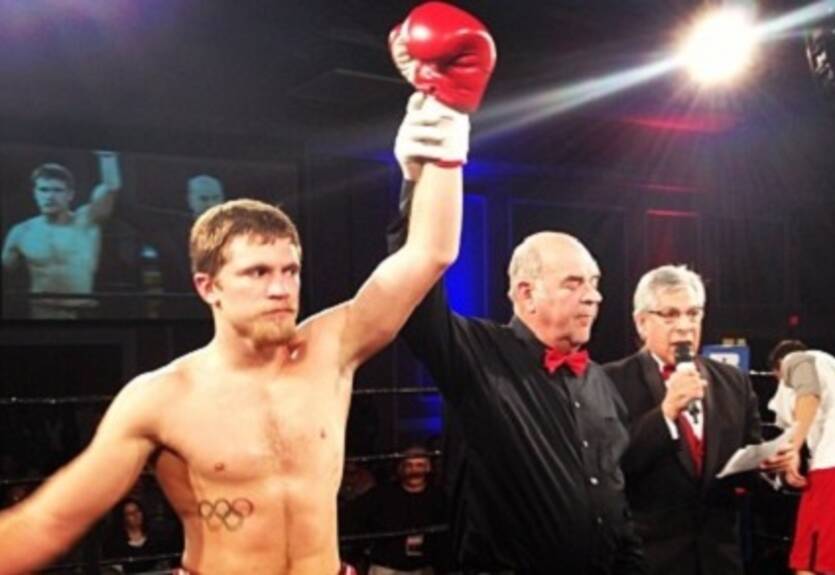 Шелестюк легко справляется с Алленом