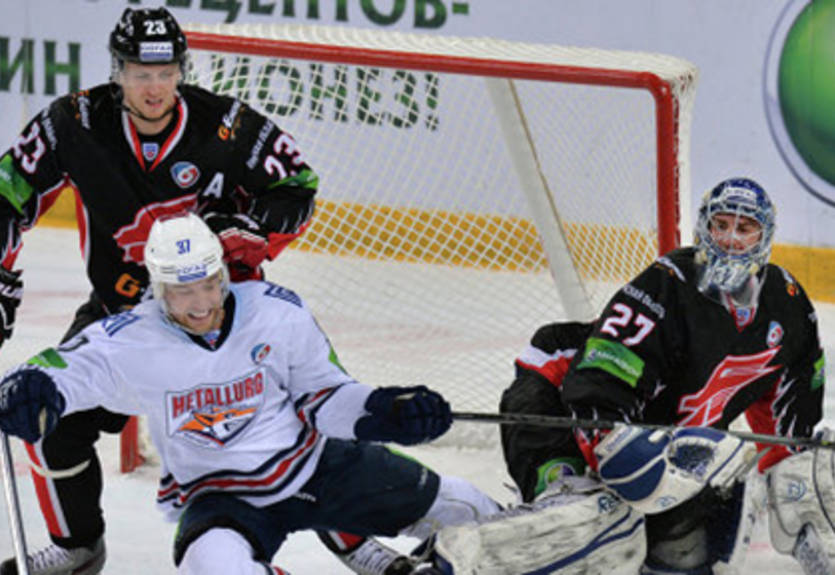 КХЛ. Тим Брент дисквалифицирован на два матча