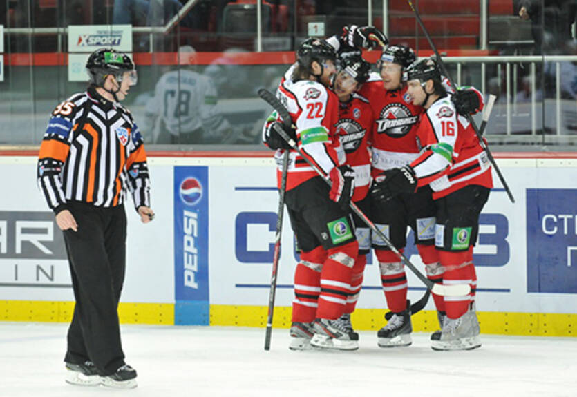 КХЛ. Донбасс минимально переигрывает Трактор