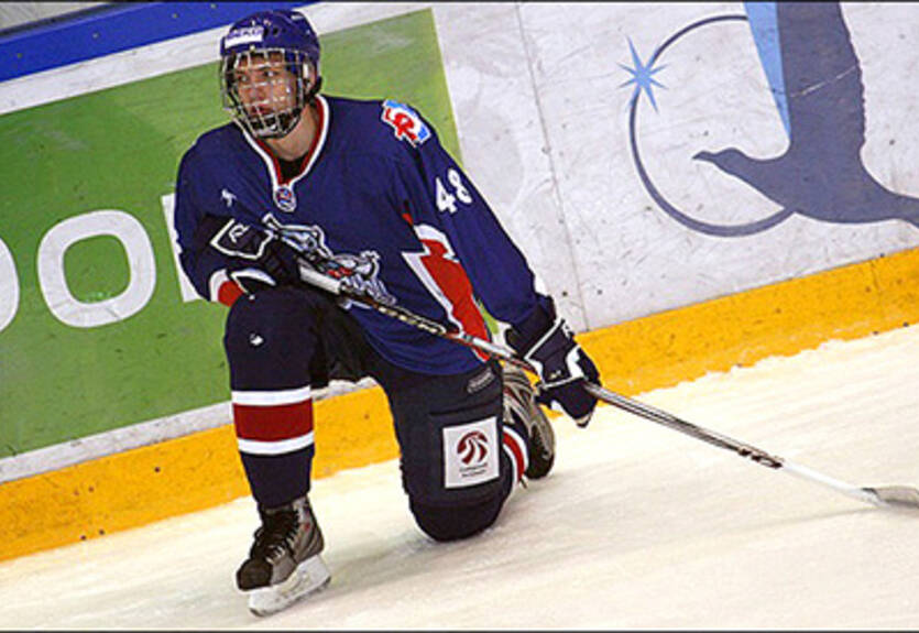 КХЛ. Иван Глазков доиграет сезон в Ладе