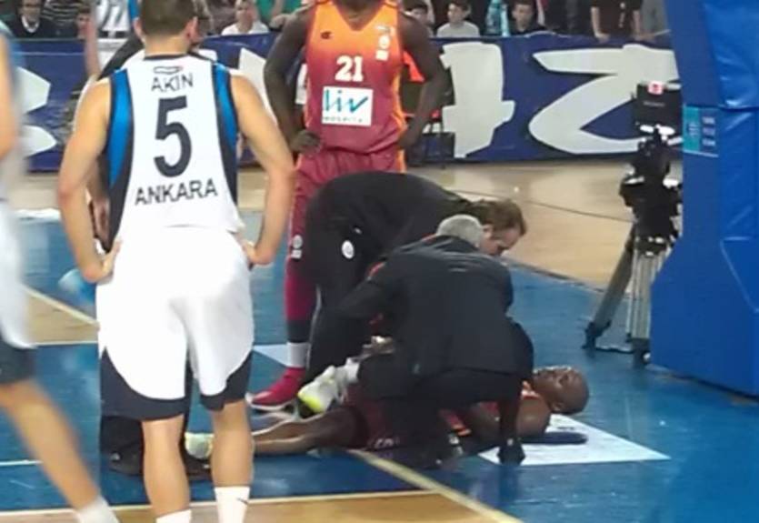 Галатасарай: месяц без Гордона, три — без Дадли