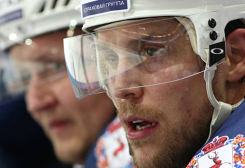 КХЛ. Югра расторгла контракт со шведским форвардом Юнасом Андерссоном