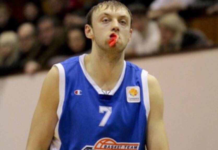 Печеров подписал контракт с Валенсией