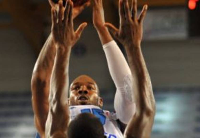 Чарльз Томас не задержался во Франции