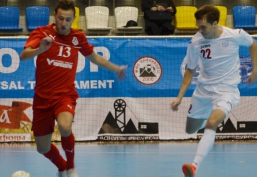 Футзал. Доманский сменил Енакиевец на ЛТК