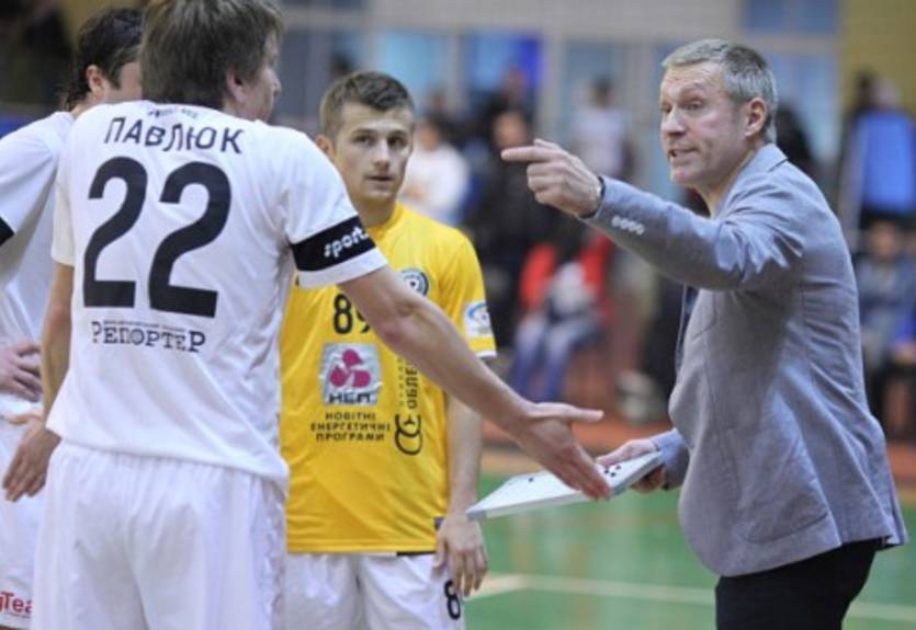 Футзал. Тяжелые победы грандов