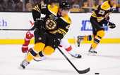 НХЛ. Бостон: у Эрикссона сотрясение мозга