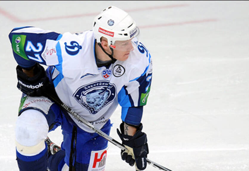 КХЛ. Торпедо заявило Денисова