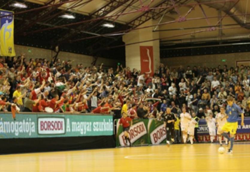 Футзал. АМФУ приглашает болельщиков поддержать сборную в Венгрии