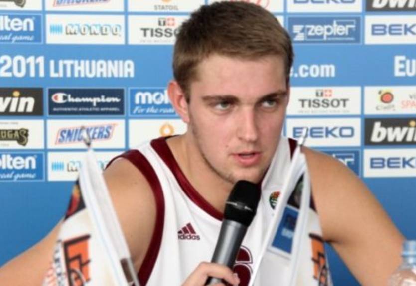 Химик подписал игрока сборной Латвии