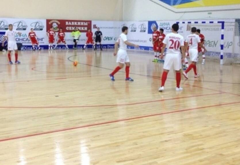 Футзал. Dina Open Cup. Локо уступил Спартаку, Дина — КПРФ