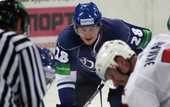 КХЛ. Нефтехимик прощается с защитником