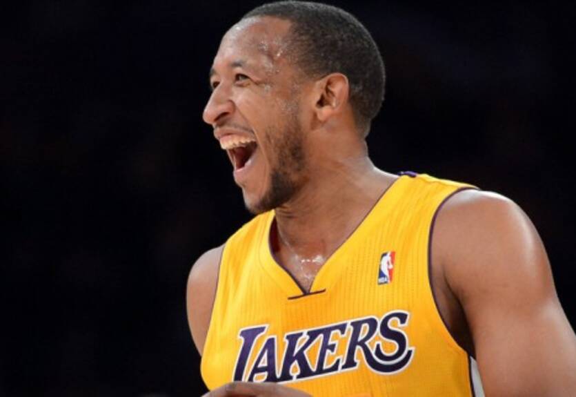 НБА. Никс и Сиксерс интересен Дюхон